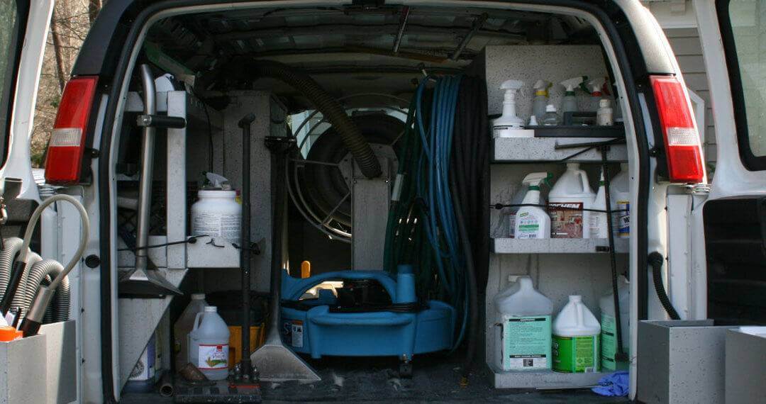 Carpet cleaning equipment