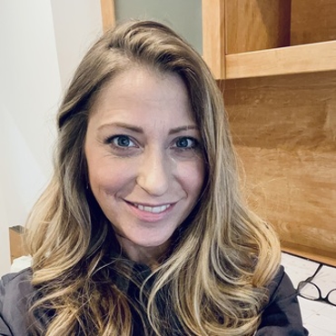 Stephanie Kwiatkowski Photo